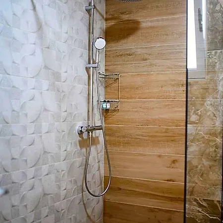 G Star Hotel